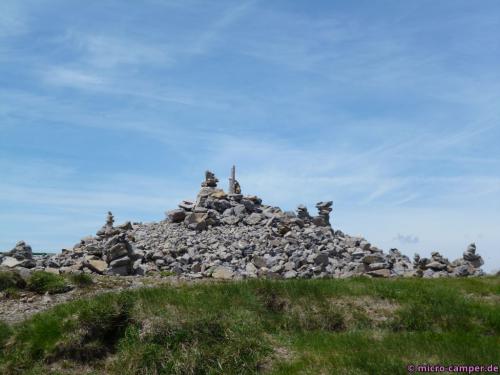 Auch hier: Steinskulpturen