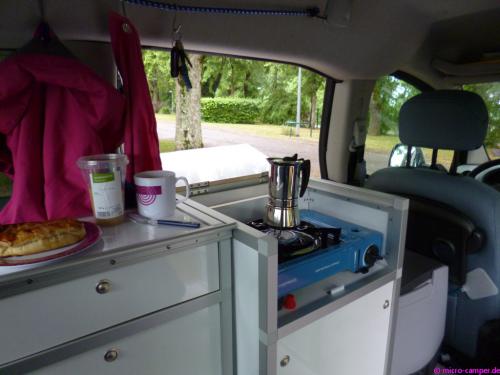 Nach der langen Fahrt erstmal einen Kaffee