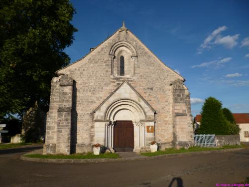 Die Dorfkirche von Prissey