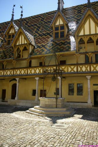 Innenhof des Hôtel Dieu in Beaune