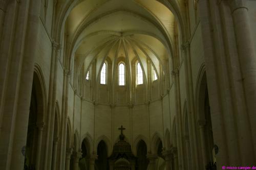 Der Chorraum der Abteikirche
