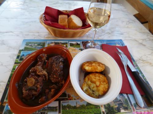 Landestypisches Essen Nr. 1: Coq au Vin