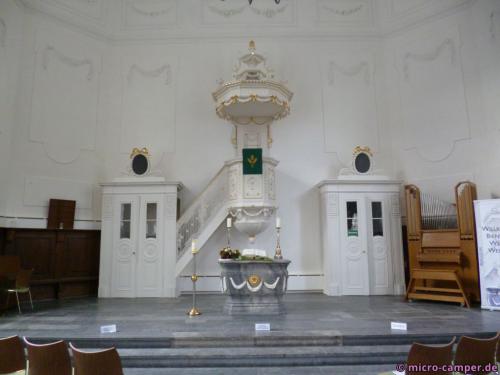 Das Innere der ev. Stadtkirche