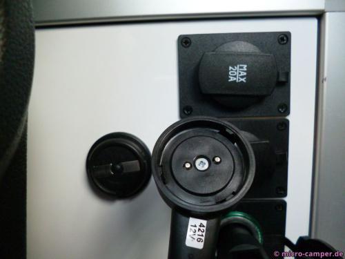 Verbindungskabel zur Zweitbatterie Detail Kontakte