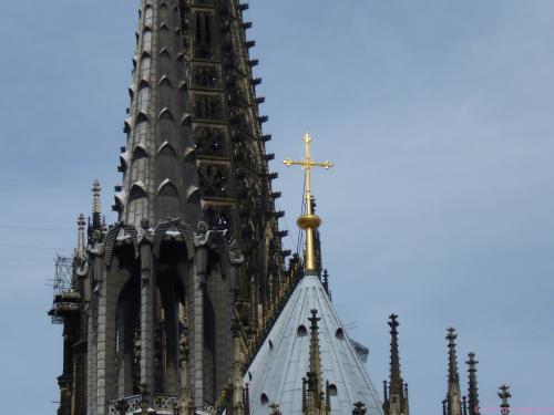 im Detail ist der Dom sehr filigran