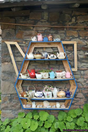 Wanddekoration in Nonnenbach, als Teetrinker muss man das hübsch finden. ;-)