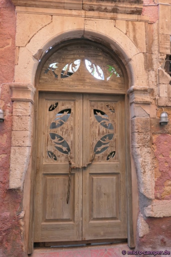 Diese Häuserfassade im jüdischen Viertel