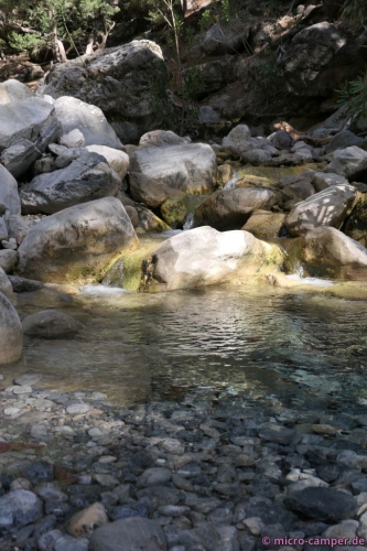 Immer wieder finden sich kleine Gumpen