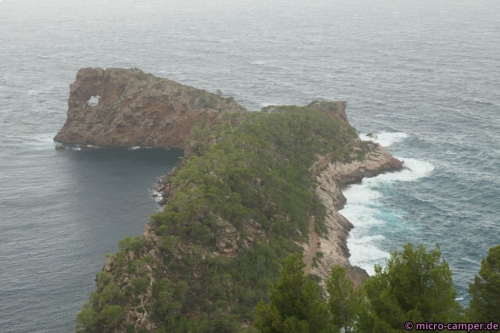 Der Felsen von Sa Foradada