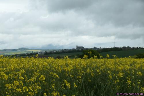 Die Wehrkirche von Münstermaifeld ist weithin sichtbar