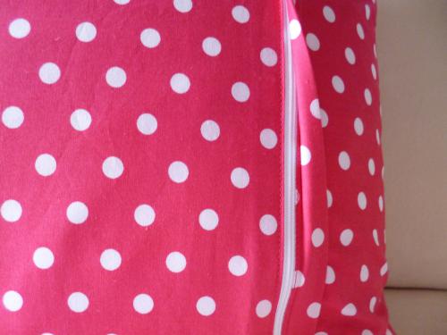 verdeckter Reißveschluss am Kissen