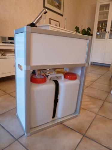 Fertiges Modul mit vollständiger Wasserinstallation