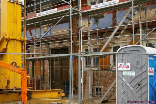 Hier kümmern sich mutige Leute um ein schönes altes Haus