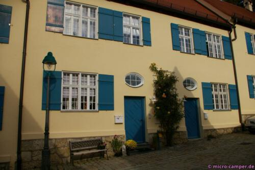 Eine Sozialsiedlung Baujahr 1900, weit entfernt von Plattenbau.