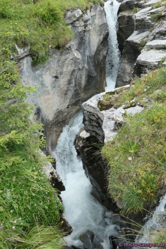... die sich zu Tal stürzen und dabei