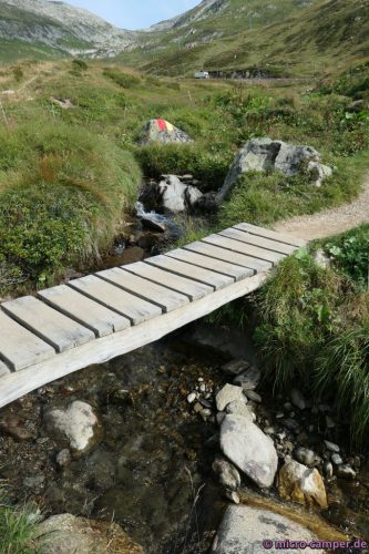 Gar nicht symbolische Brücke