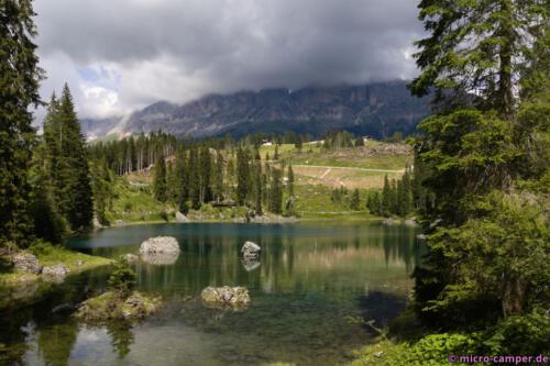 Im Osten der Rosengarten, dessen Spitzen in den Wolken verschwinden