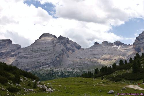 Hinter jeder Biegung des Weges neue spektakuläre Ausblicke