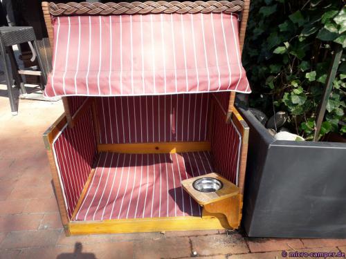 Strandkorb für Fellnasen, inklusive Bar